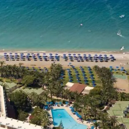 Resort Blue Horizon